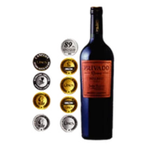 Privado Pinot Noir disponible en Santos y Cepas