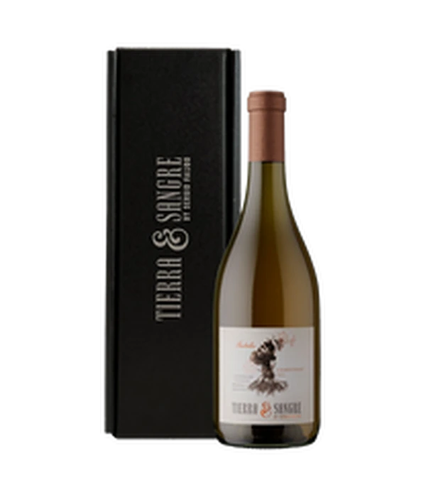 Tierra y Sangre Chardonnay con Estuche disponible en Santos y Cepas